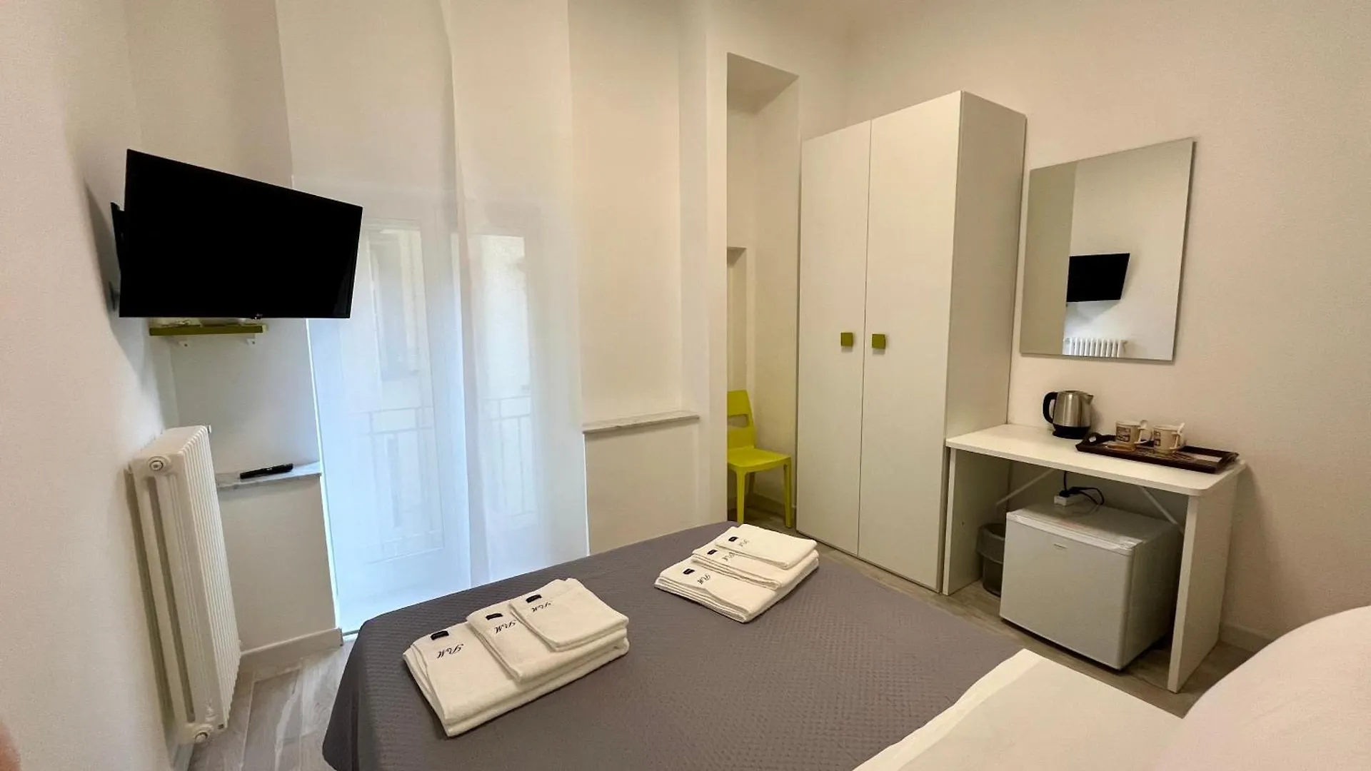 Prospettiva Medina Hotel Naples 0*,  Italy
